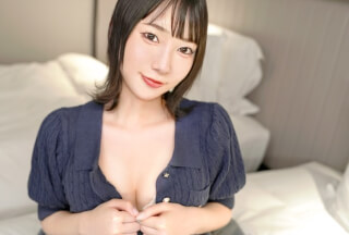 SIRO-5605 别看她外表文静，她可是个超级喷水女王！在后入式体位中，她从腰部到臀部的曲线勾勒出一道金色的弧线！快来看这位性感女孩，她总是会在最后把精液清理干净！【首次拍摄】线上申请AV → AV试镜拍摄 2488
