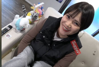FC2PPV 4841374 ２児の　旦那の仕事中寝室に男を招き入れチンポしゃぶりと生中だしを決められる