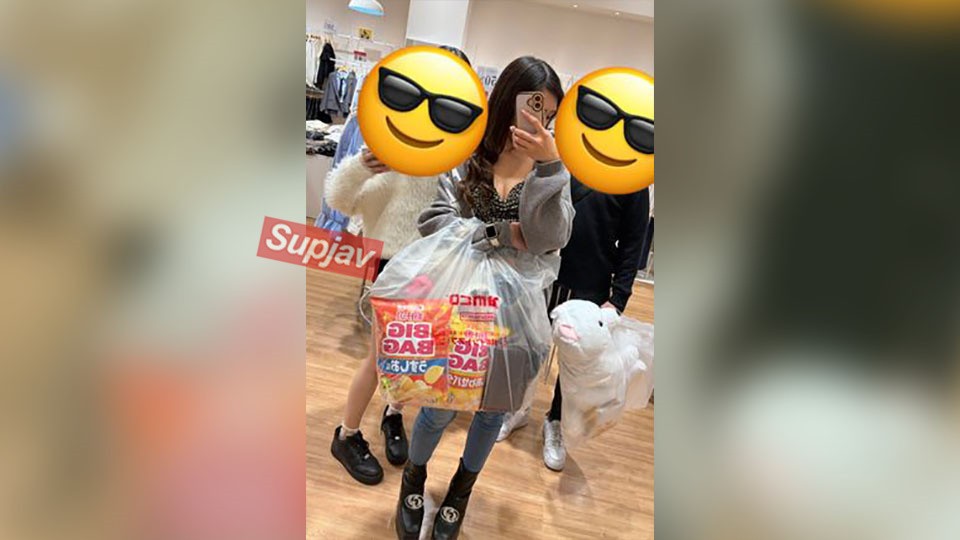 [モザイク破壊]FC2PPV 4873970 旦那の残クレα―ドの借金払う為に、おじさんに抱かれるギャル妻さん　初めの時の撮影は途中でゴム外して中出しされましたｗｗ