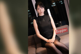 FC2PPV 4884900 究極の美尻スレンダー美女と1日中SEXしてきました★都内某有名百貨店勤務（２４）★パンストやぶりからの執拗なクンニでまんこが大洪水（りおぴん）[有]