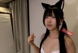 FC2PPV 4915289 すみれ(18)かわいいツインテールの３回目撮影。イラマとアナル舐めさせられ、膣に入れられた水をストローで飲まれてしまう。中出し、アナル貫通ATMもしています。
