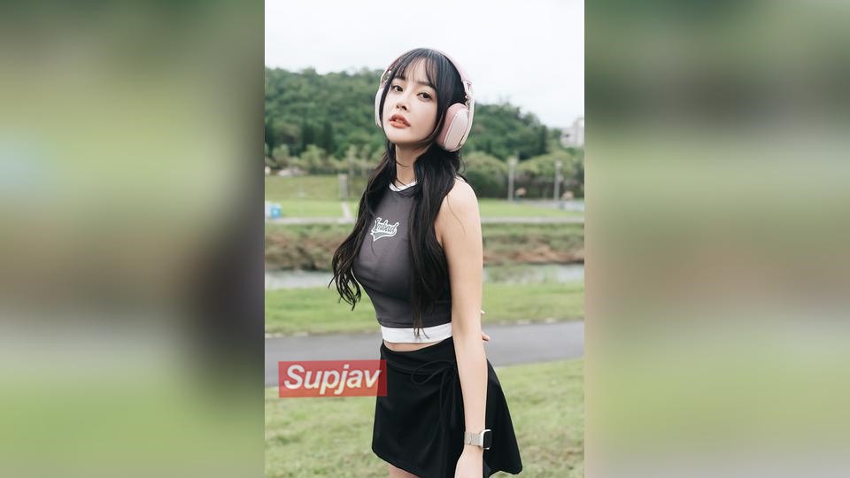 FC2PPV 4933272 【本物アスリート】可愛すぎて取材殺到のランニング女子 Calvin Kleinを汗と愛液でぐっしょり染め上げ…汗だく濃厚に玩具と巨根でイカされまくる！