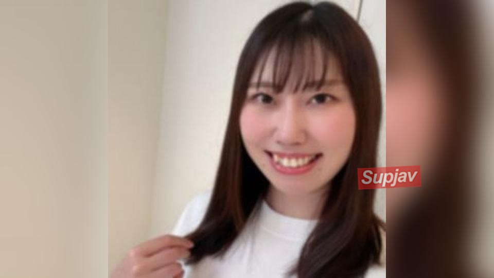 FC2PPV 4934647 【豪華４発射！】色白長身美ボディ。オトコ日照りの営業事務のコに固いチンポを見せたら、エロすぎる反応に中出ししまくり！