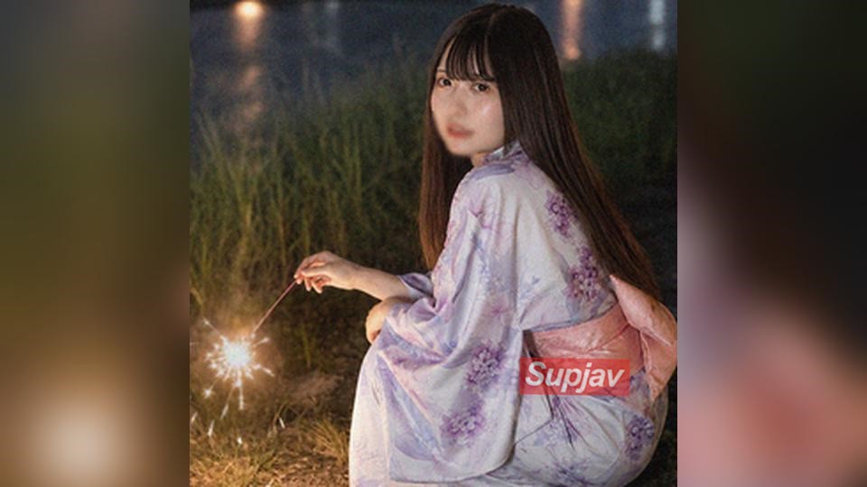 FC2PPV 4945364 10日迄1990pt!!【神】特典 ※夏の日の2026 オトナの火遊び「君とㇱタ夏は～♪ 生で膣の中～♪ 奥に消えてった、 打ち上げセイシ～♪ 」