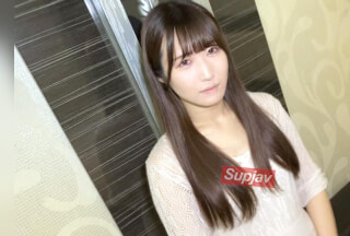FC2PPV 4946483 【無】色白スレンダー美女×JD 膣奥射精。騎乗位腰振りパンパンアンアン♥